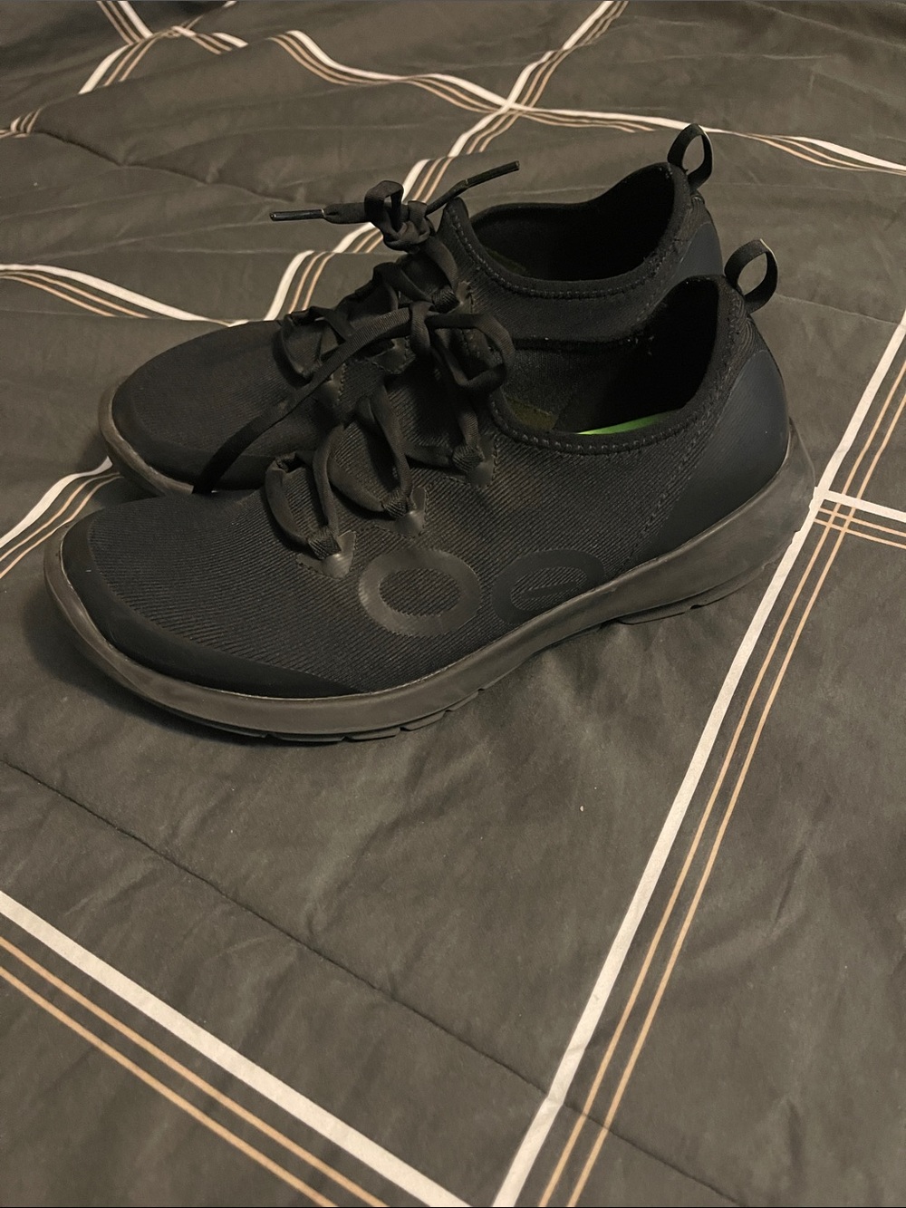 OOFOS Black Slip-On Athletic Sneakers